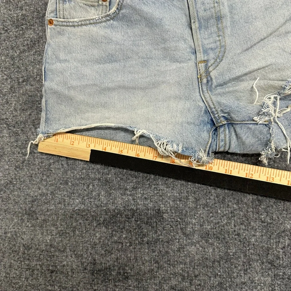 Levi's Shorts Womens Size 27 Light Wash Denim 501 Original Cut Off Frayed Hem
